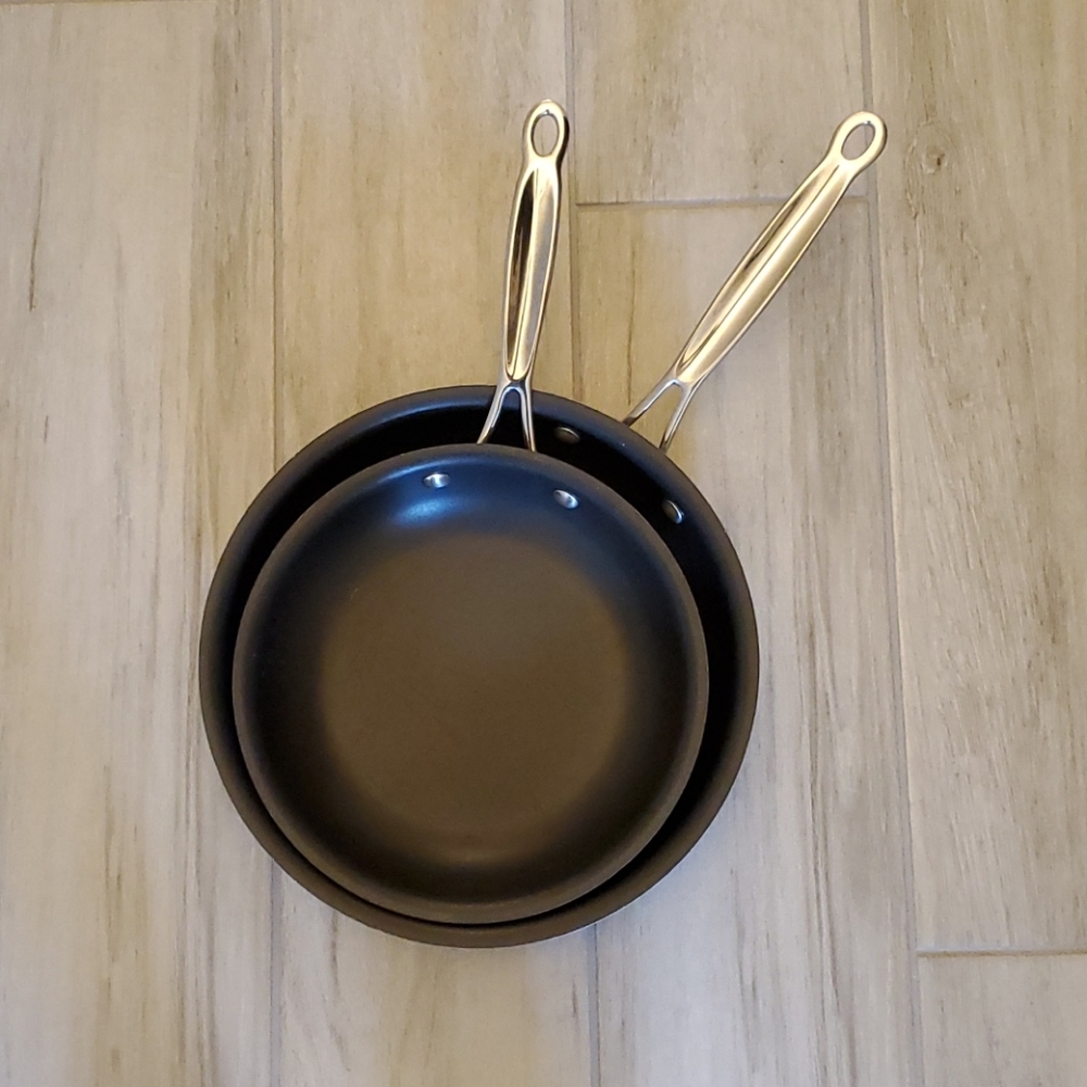 Cuisinart skillets- set w/ 10" & 8"